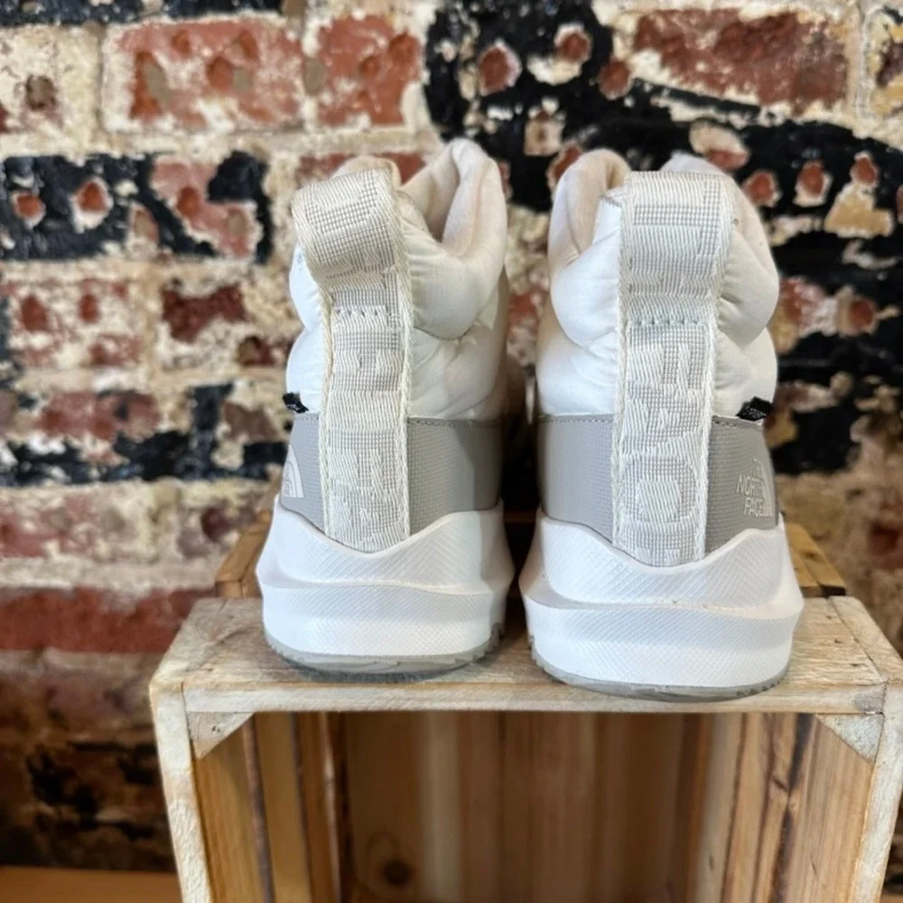 The North Face Thermoball Progressive Zip II Boots White Grey NF0A5LWF Womens 8
